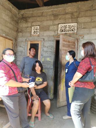 KUNJUNGAN DAN PENJAGAAN ODGJ KE RUMAH-RUMAH DI DESA JOANYAR